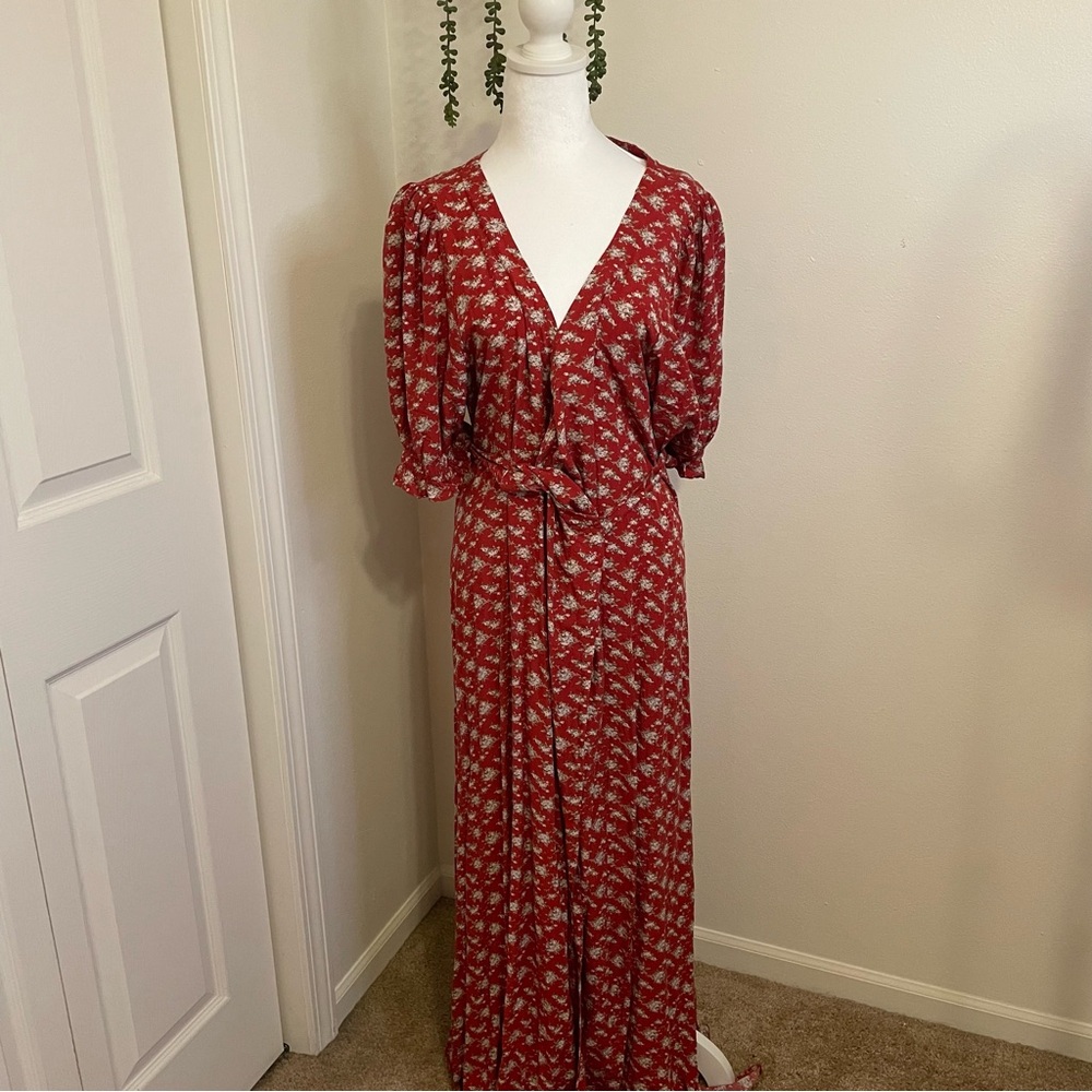 NWT Women’s Natural Life Red Floral Maxi Dress